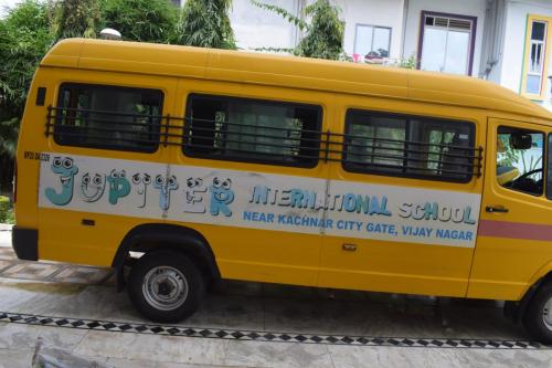 SCHOOL BUS2